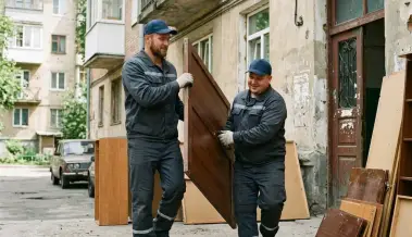 Премахване и извозване на стъклени витрини Велико Търново