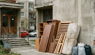 Разглобяване и премахване на стъклени прегради Кърджали